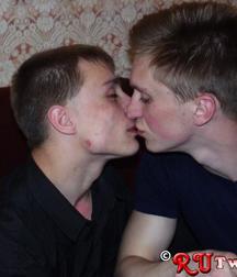 Max & Alex 5c0a6514dea04.jpg