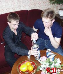 Max & Alex 5c0a653131183.jpg