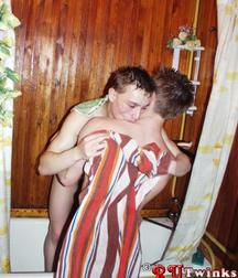 Max & Alex 5c0a66a09e787.jpg