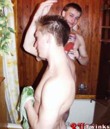 Max & Alex 5c0a66abb76e7.jpg