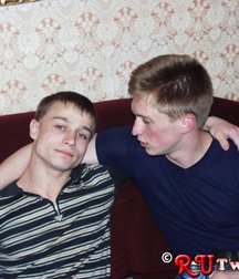 Max & Alex 5c0a6828bb26f.jpg