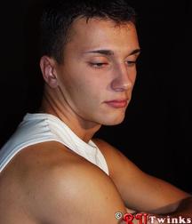 Dimitri 5c0a6a04c6882.jpg