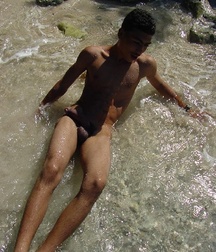 Leonel 2 5c0ce41699a70.jpg