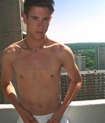 Alex 5c0e388278e26.jpg