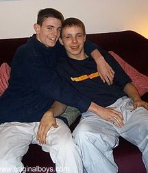 Cocky & Nobby A 5c0e3d063d631.jpg