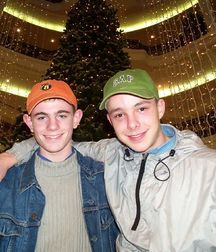 Cocky & Nobby B 5c0e3da97afd1.jpg