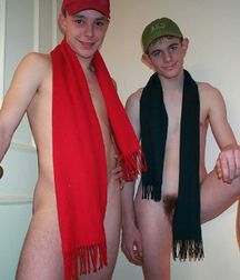Cocky & Nobby C 5c0e3de608a93.jpg