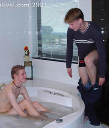 Eric et Cedric 5c1252580f2d3.jpg