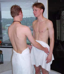 Eric et Cedric 5c1252cc31997.jpg