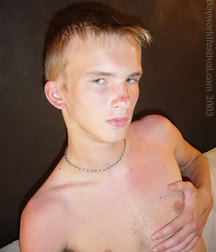 Jenia 1 5c1254cb8a565.jpg