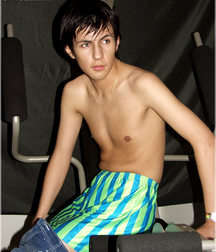 Dennis 2 5c14f42f7d17c.jpg