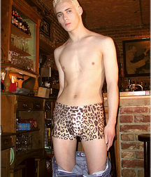 Glenn  1 5c1618232d226.jpg