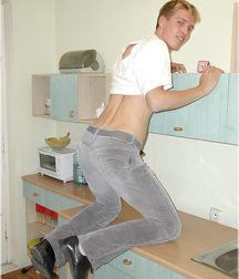 Leny 5c1784f8cd1a6.jpg