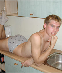 Leny 5c17858601d2e.jpg