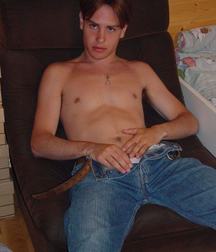 Simon 5c34840695e78.jpg