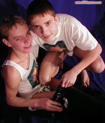 Feliks and Kyril 5c3488e566da8.jpg
