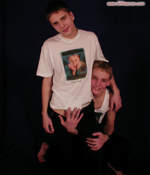 Feliks and Kyril 5c3488ec03458.jpg