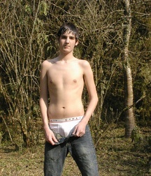 Ezequiel A 5c39a261b1819.jpg