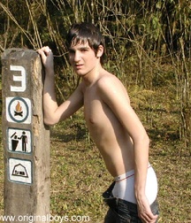 Ezequiel A 5c39a27b36bf4.jpg