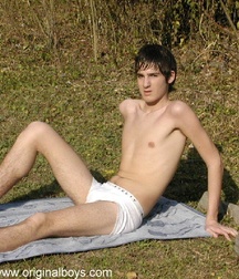 Ezequiel A 5c39a29365b0b.jpg