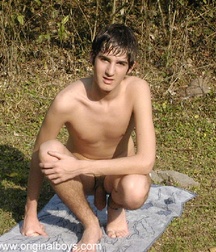 Ezequiel A 5c39a3c15be7f.jpg