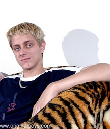 Fabian A 5c39a4d69bad8.jpg