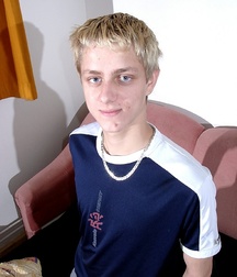 Fabian A 5c39a4eac3c93.jpg
