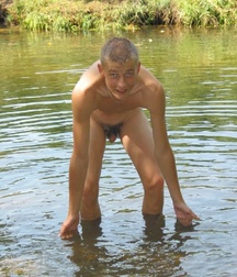 Alekas C 5c3d9f8328add.jpg
