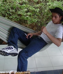 Andres B 5c3da7df867a8.jpg