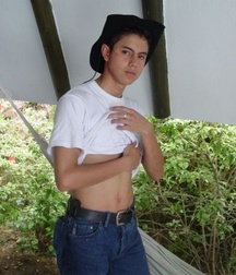 Andres B 5c3da812a580b.jpg