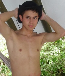 Andres B 5c3da81e3567e.jpg