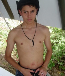Andres B 5c3da82243cbd.jpg