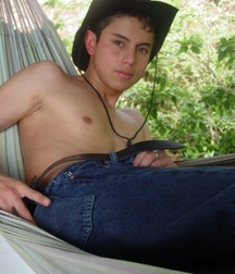 Andres B 5c3da82f2b978.jpg