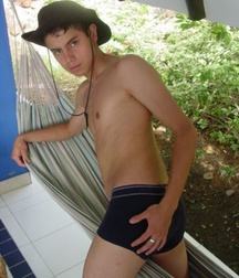 Andres B 5c3da848bc6d6.jpg
