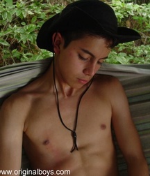 Andres B 5c3da8c734892.jpg