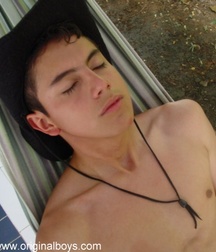 Andres B 5c3da8e540005.jpg