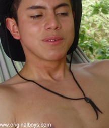 Andres B 5c3da8ef6b08f.jpg