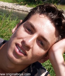Andrey A 5c3da94e7b09e.jpg