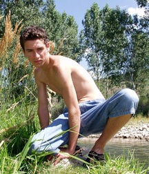 Andrey A 5c3da9ab14318.jpg
