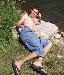 Andrey A 5c3da9ae53a85.jpg