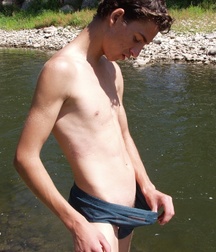 Andrey A 5c3da9c960c34.jpg