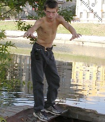 Viktor 5c3f2383b9568.jpg