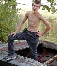 Viktor 5c3f238d72d52.jpg