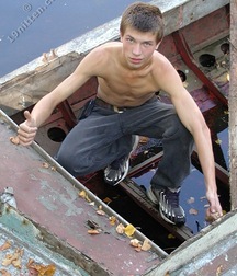 Viktor 5c3f2399d0f67.jpg