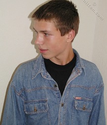 Viktor 5c3f243e91ab6.jpg