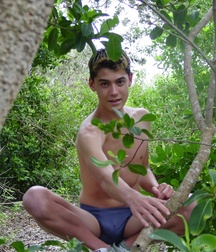Raul A 5c406c269e91f.jpg