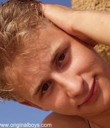Sander A 5c41b835e0823.jpg