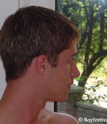 Aaron 1a 5c45957fb9f53.jpg