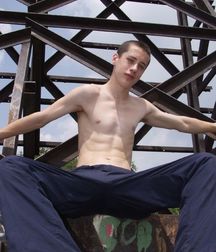 Erik 5c46f6e30b58e.jpg