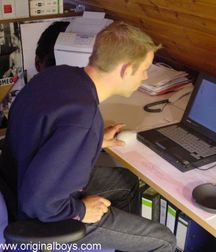 Dennis A 5c46f935bfb25.jpg